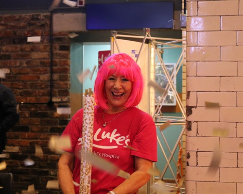 Picture of Sue Cameron volunteering at our St Luke's Quiz Night 2024